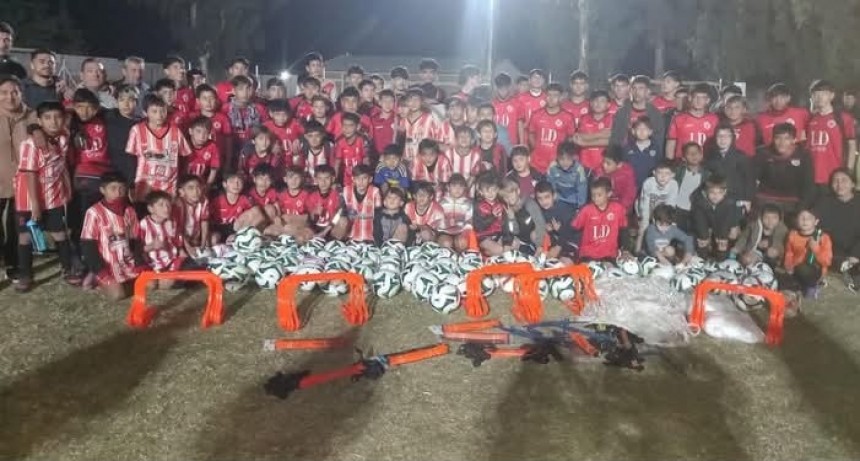 La Libertad recibe importante donación de materiales deportivos 