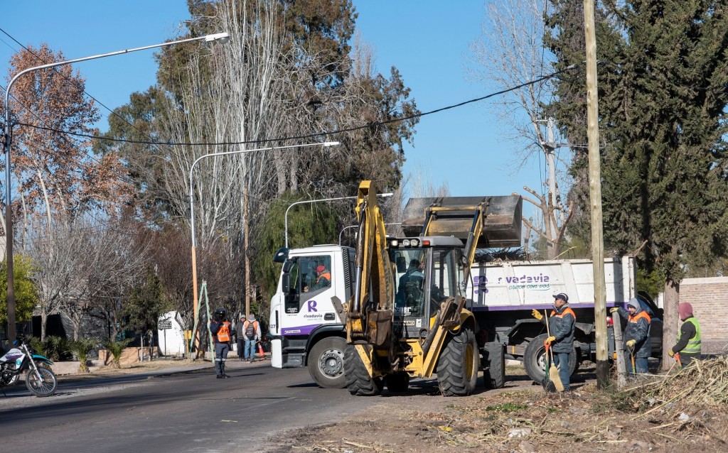 Rivadavia continúa con sus operativos de limpieza 