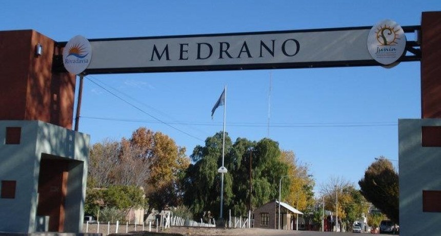 Delincuentes armados asaltaron un supermercado en Medrano 