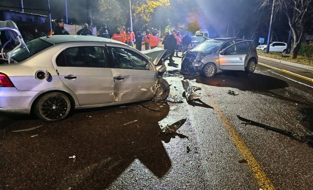 Tragedia en San Mart&iacute;n: un choque frontal dej&oacute; un joven fallecido 