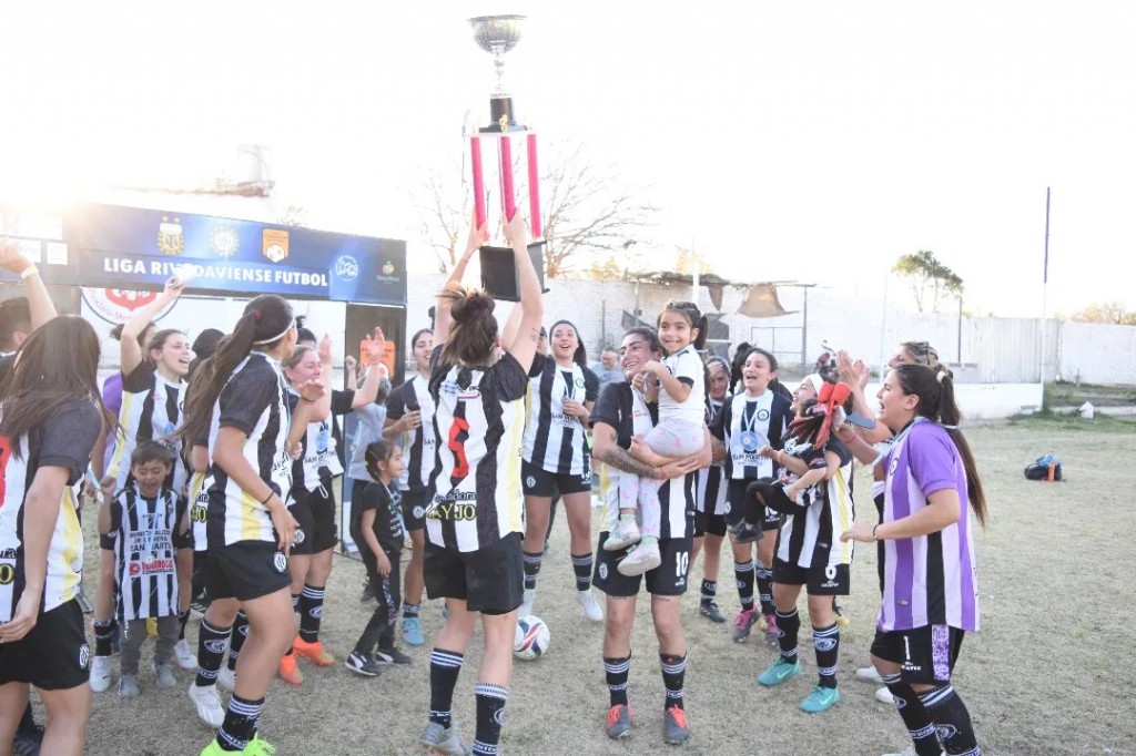 Liga Rivadaviense: Montecaseros se coronó Campeón de Primera Femenina  