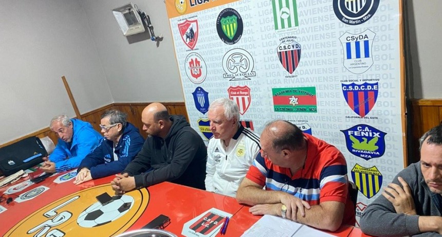 Comienza el Torneo Regional Amateur en el Polideportivo La Colonia 