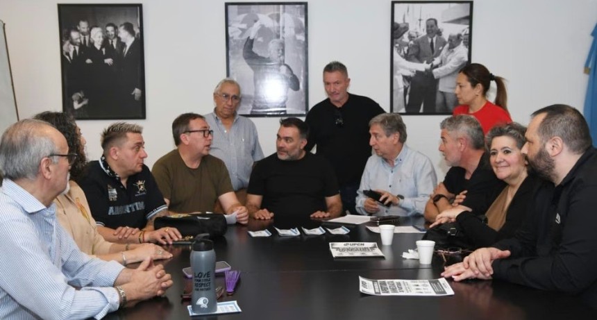Nuevo traspi&eacute; de Flor Dest&eacute;fanis en el Congreso del PJ: se complican sus aspiraciones provinciales 