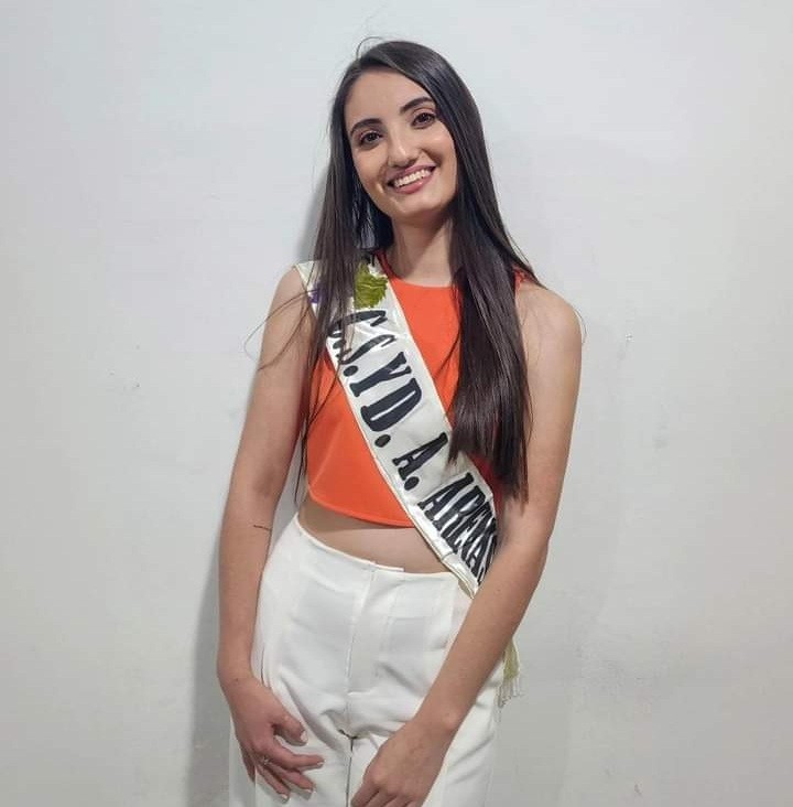 Johana Guaquinchay Bove, la Nueva Reina del Club Arenas Raffo 2025 