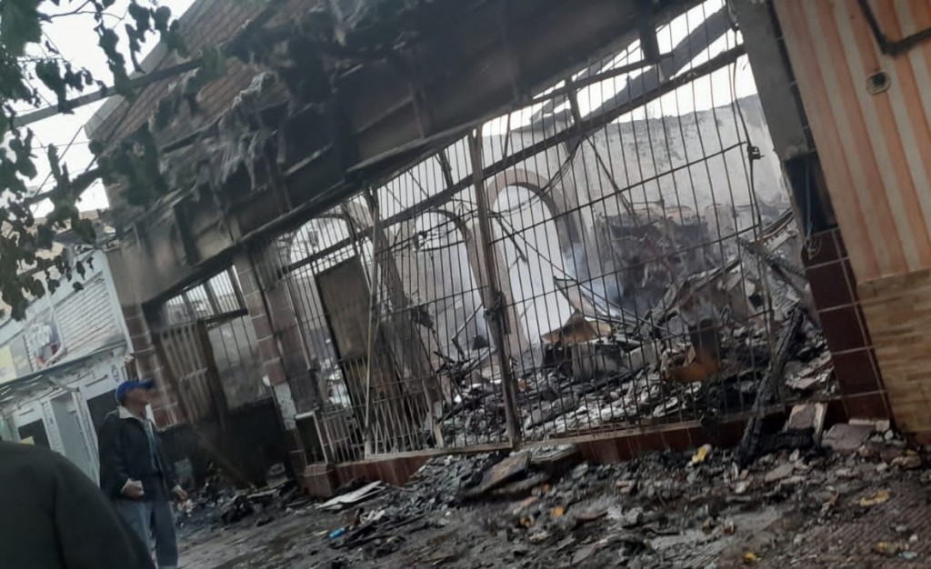 Incendio Devastador en Supermercado de Las Catitas 